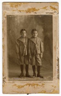 Photo of Edwin and Milton Pearlstine as Children