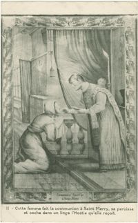 Cette femme fait la communion á Saint-Merry, sa paroisse et cache dans un linge l'Hostie qu'elle reçoit.